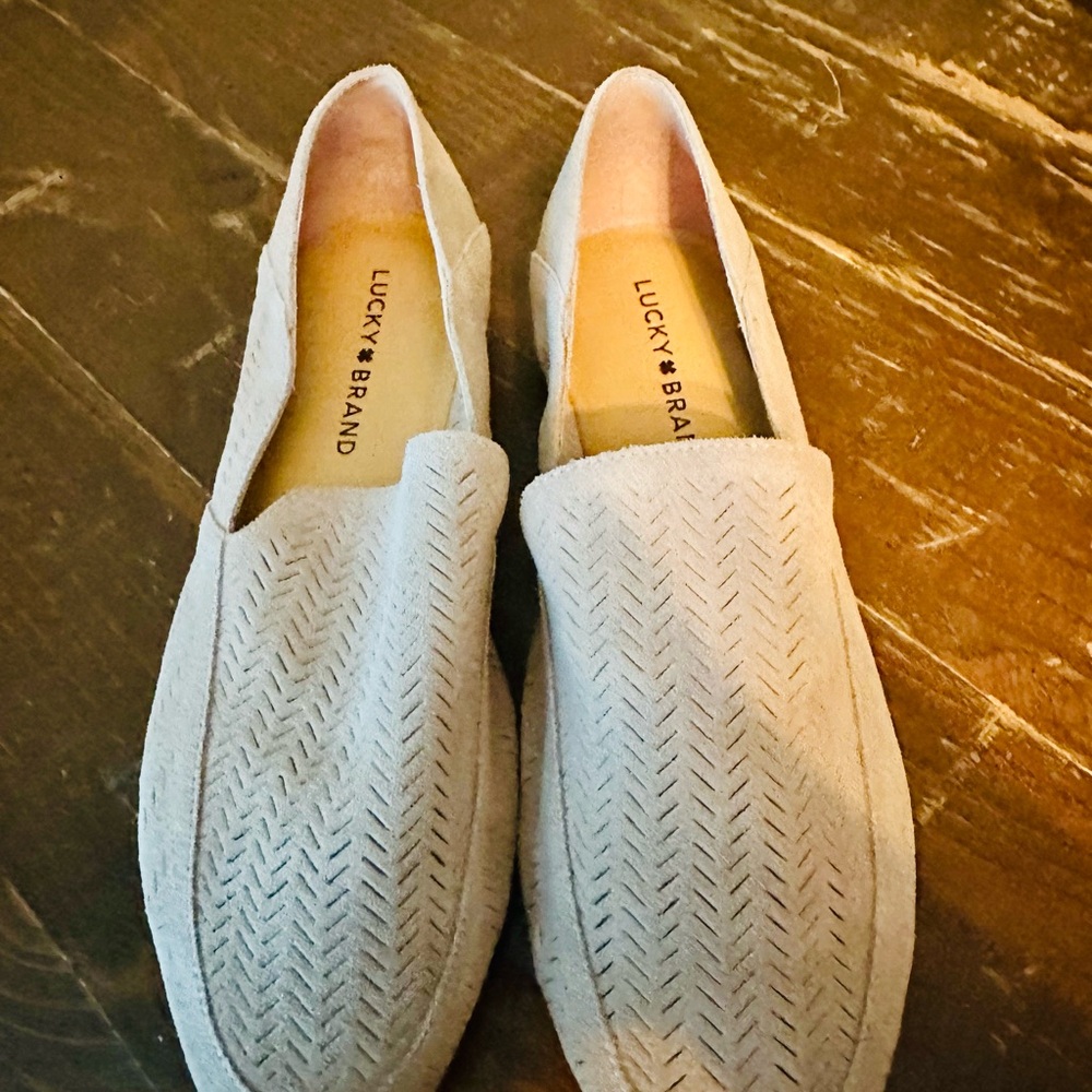 Lucky Brand Cream Textured Loafers - Picture 2 of 4